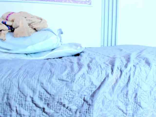 Gretta-Diaz webcam