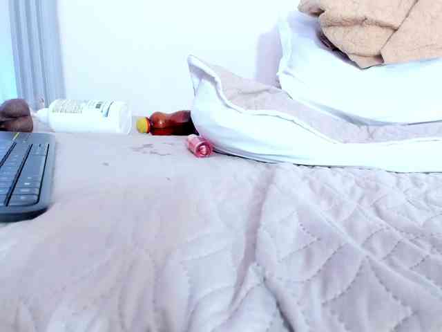 Gretta-Diaz webcam