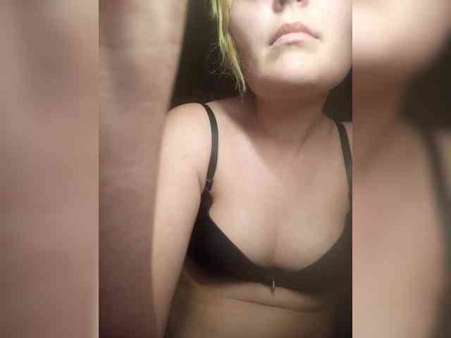 Vika1zvezda webcam