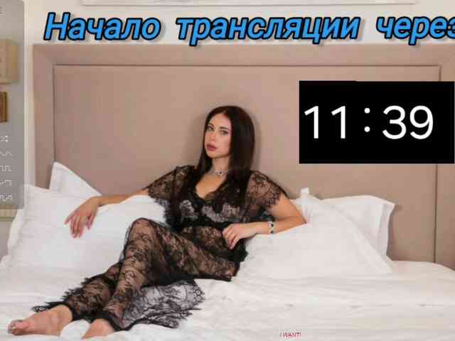 Miss-Mikki webcam