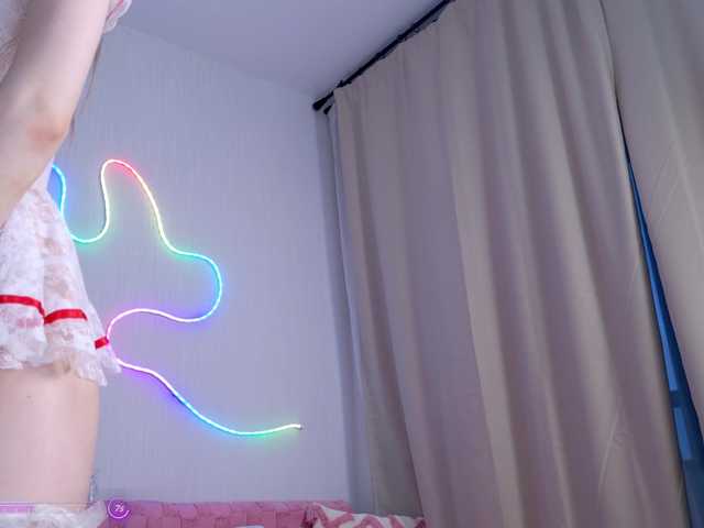 b4by-Emilia's BongaCams show and profile