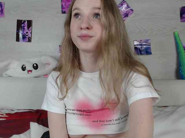 b4by-Emilia webcam