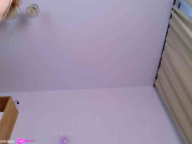 b4by-Emilia webcam