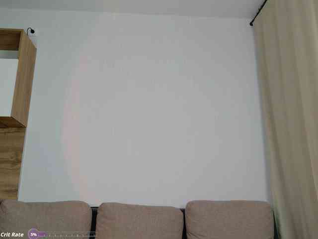 b4by-Emilia webcam
