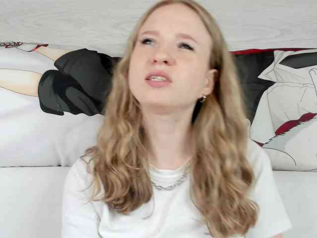 b4by-Emilia webcam