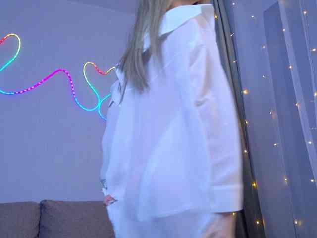 b4by-Emilia webcam