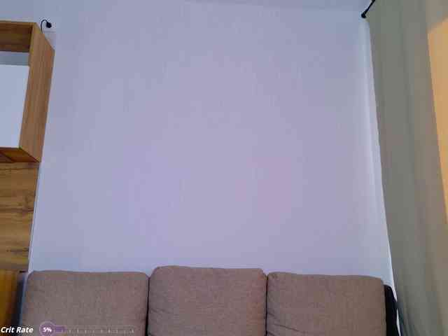 b4by-Emilia webcam
