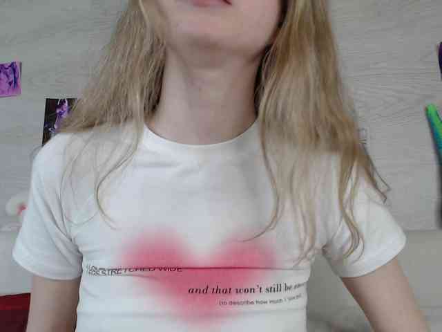 b4by-Emilia webcam