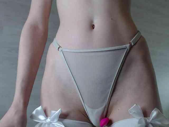 b4by-Emilia webcam