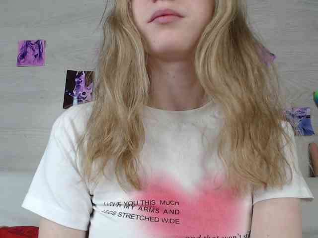 b4by-Emilia webcam