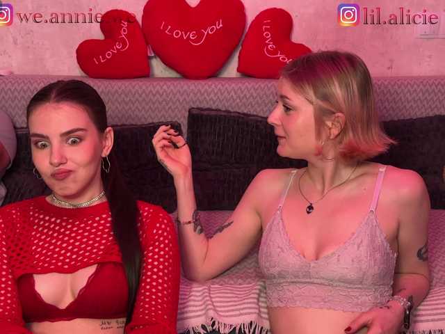 Sweety-couple from BongaCams is Freechat