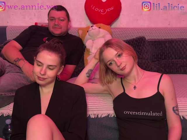 Sweety-couple's BongaCams show and profile