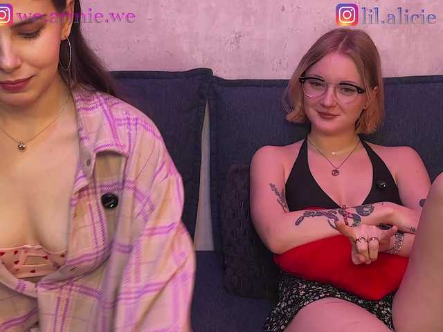 Sweety-couple's BongaCams show and profile