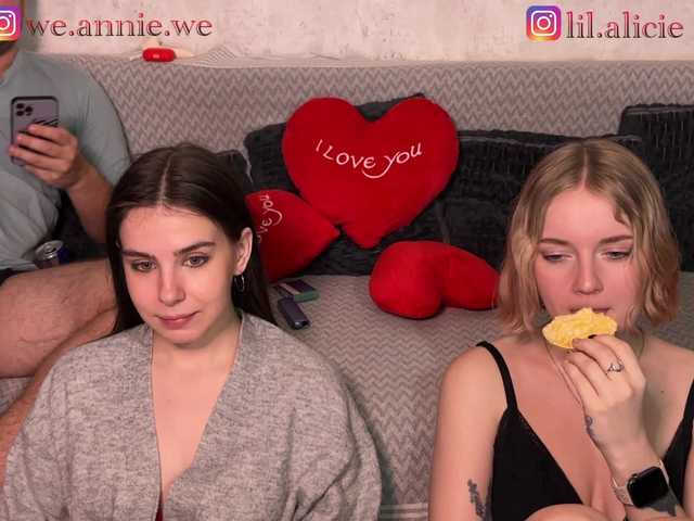 Sweety-couple from BongaCams is Freechat