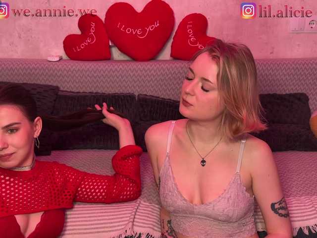 Sweety-couple's BongaCams show and profile