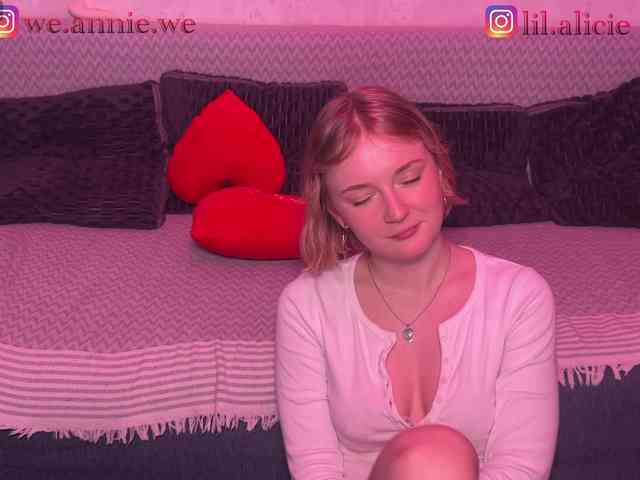 hidden web cam Sweety-couple