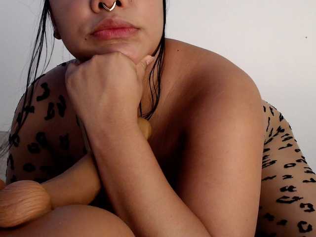 maidebram live cam profile