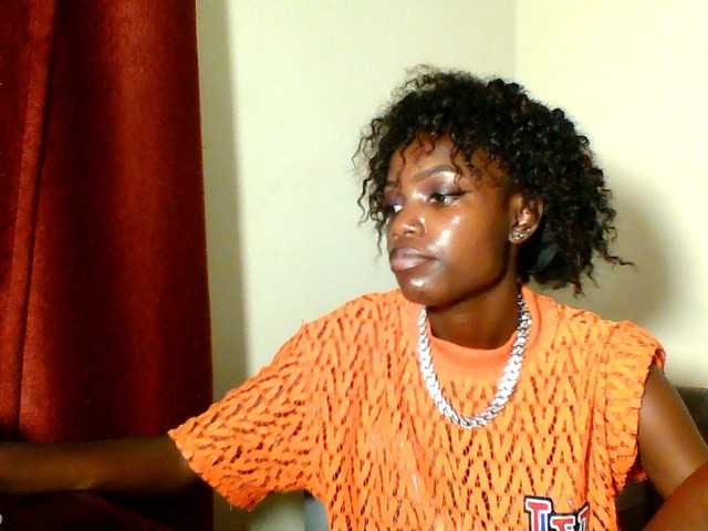 Pinkypetite's BongaCams show and profile