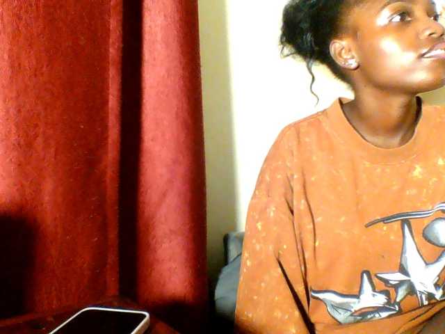 Pinkypetite's BongaCams show and profile