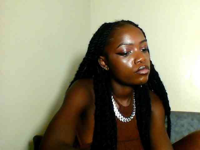 Pinkypetite Pinkypetite