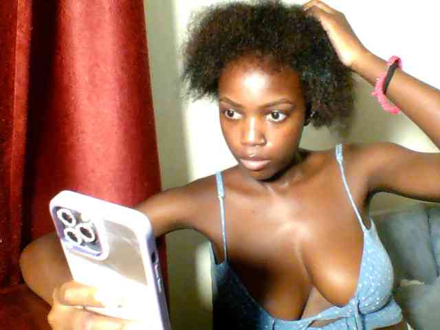 Pinkypetite Pinkypetite