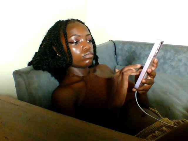 Pinkypetite Pinkypetite