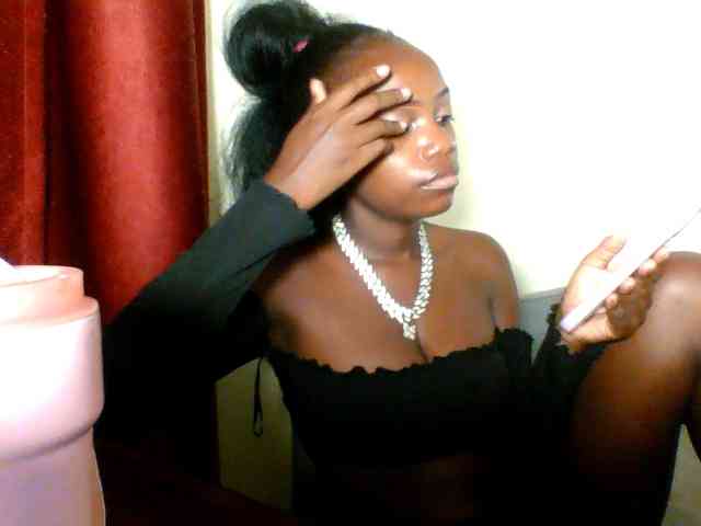 Pinkypetite Pinkypetite