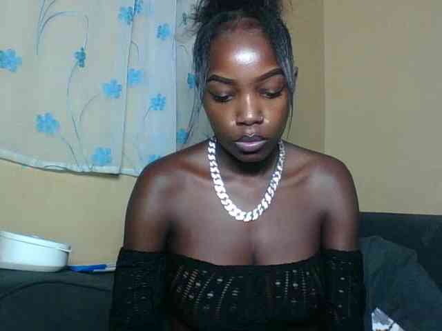 Pinkypetite Pinkypetite