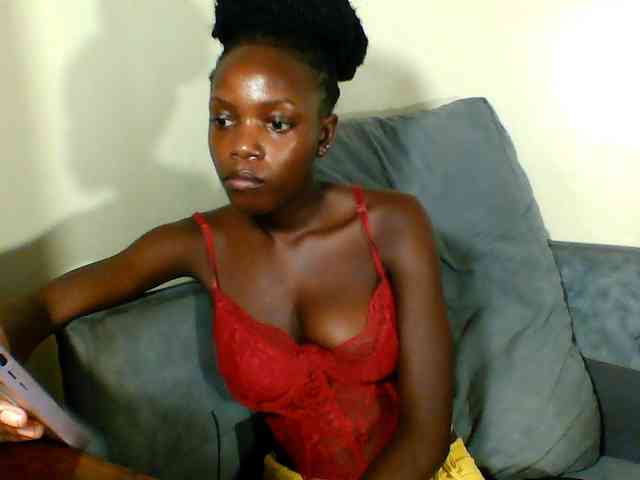 Pinkypetite Pinkypetite