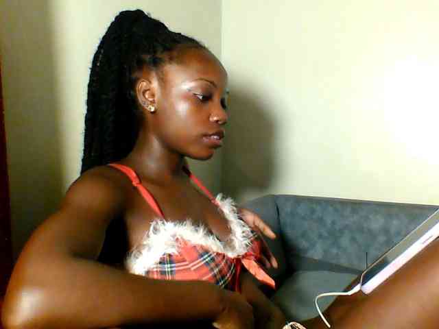 Pinkypetite Pinkypetite