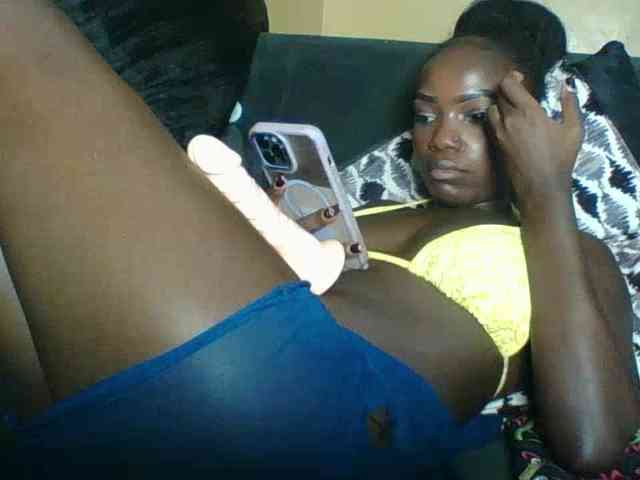 Pinkypetite Pinkypetite