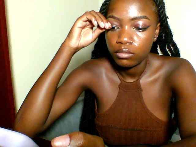 Pinkypetite Pinkypetite