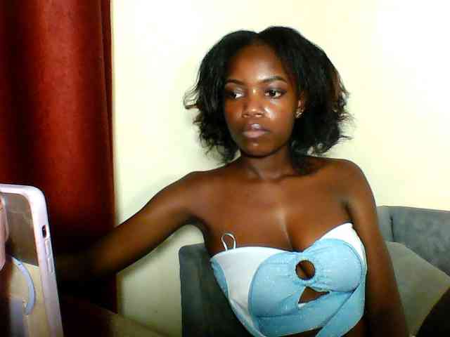 Pinkypetite Pinkypetite