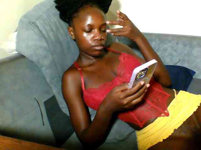 Pinkypetite Pinkypetite