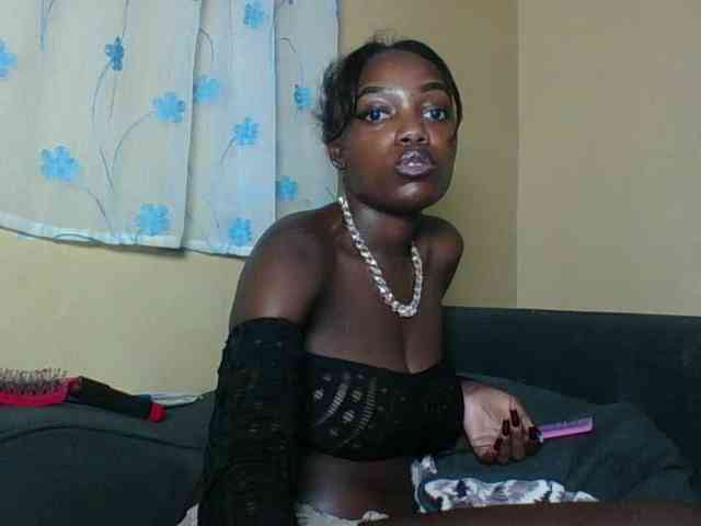 Pinkypetite Pinkypetite