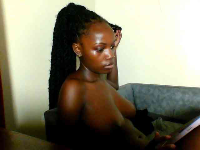 Pinkypetite Pinkypetite