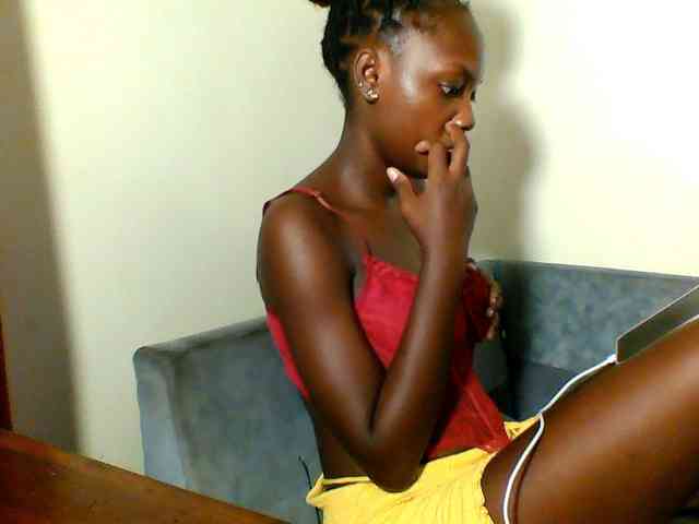 Pinkypetite Pinkypetite