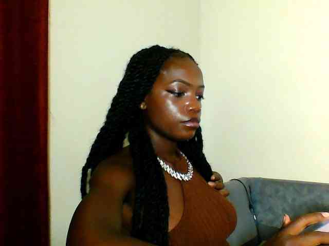 Pinkypetite Pinkypetite