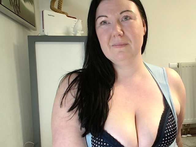 p6w-official's BongaCams show and profile