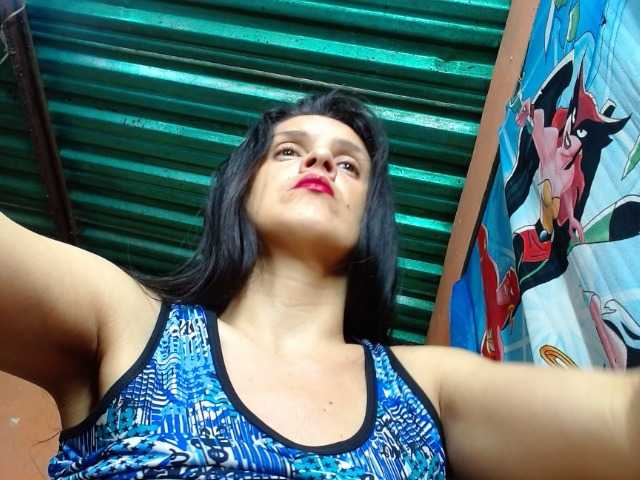 annyluna's BongaCams show and profile