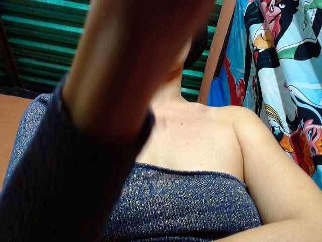 annyluna's BongaCams show and profile