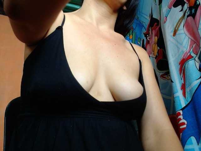 annyluna's BongaCams show and profile