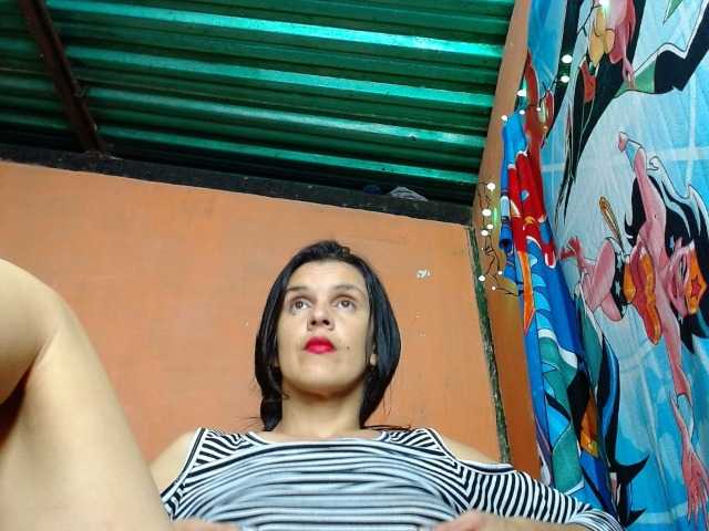 annyluna's BongaCams show and profile