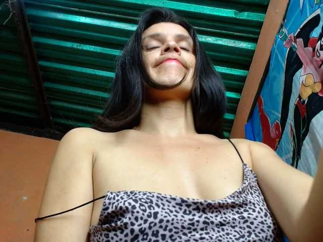 annyluna's BongaCams show and profile