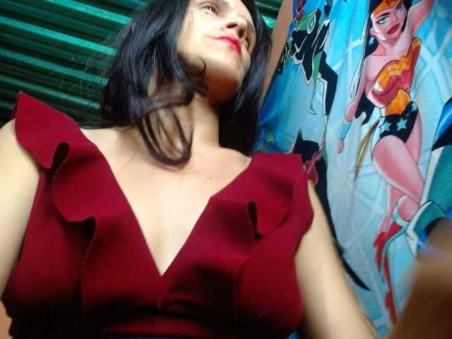 annyluna's BongaCams show and profile