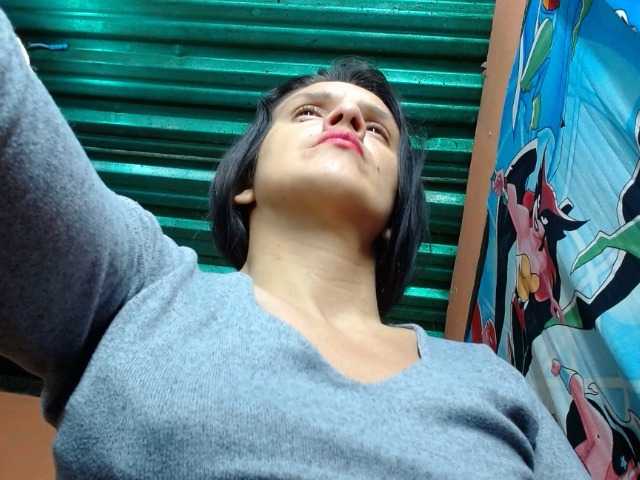 annyluna's BongaCams show and profile