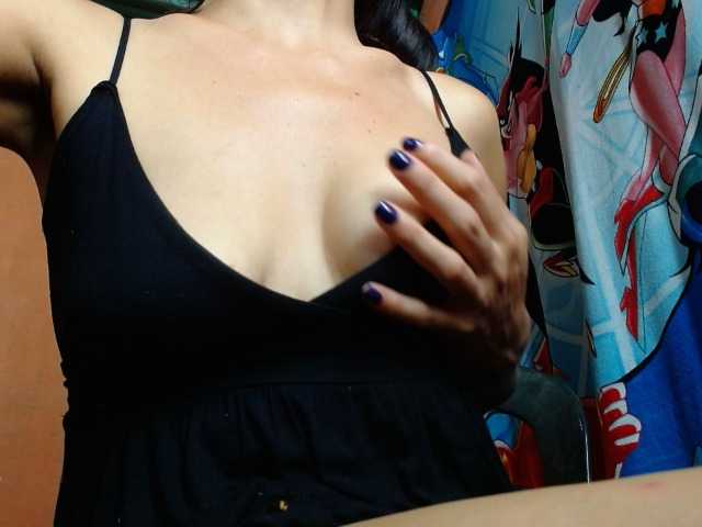 annyluna's BongaCams show and profile