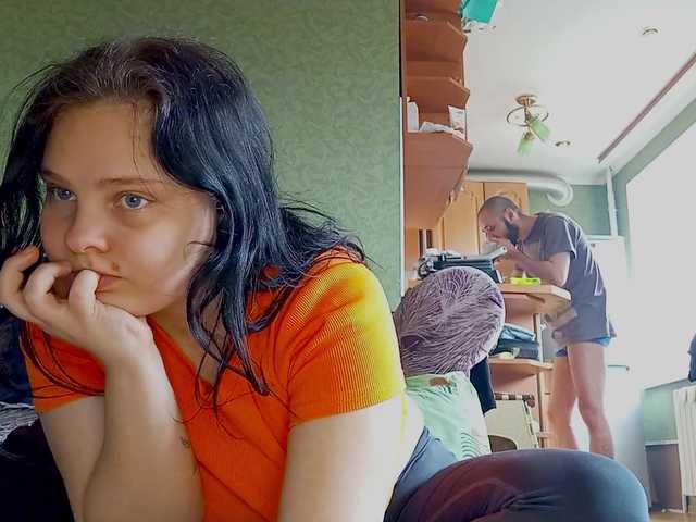 YourSweetPiggy's BongaCams show and profile