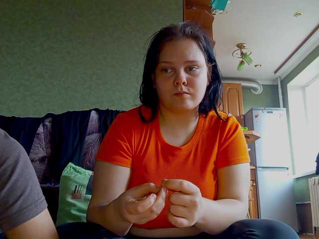 YourSweetPiggy's BongaCams show and profile