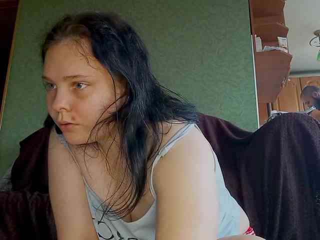 YourSweetPiggy webcam